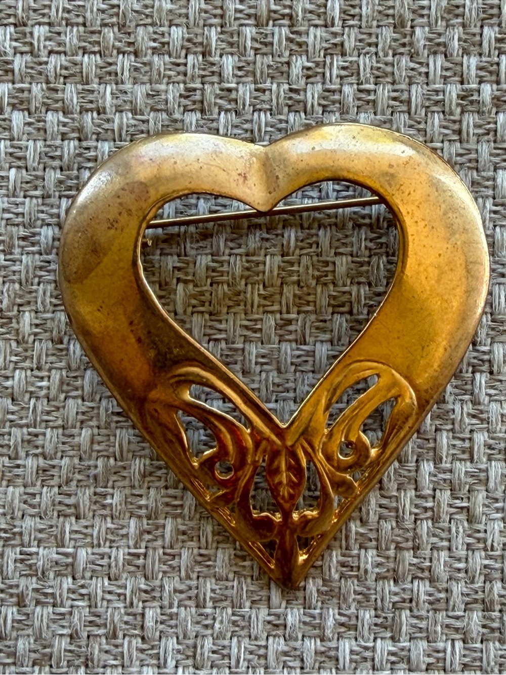 Gold Heart Filigree Brooch - Women Jewelry